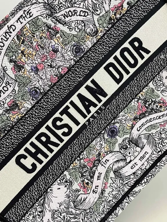 View 5 of Structured Luxury Tote: Dior-Inspired Pattern, All-Season Versatility