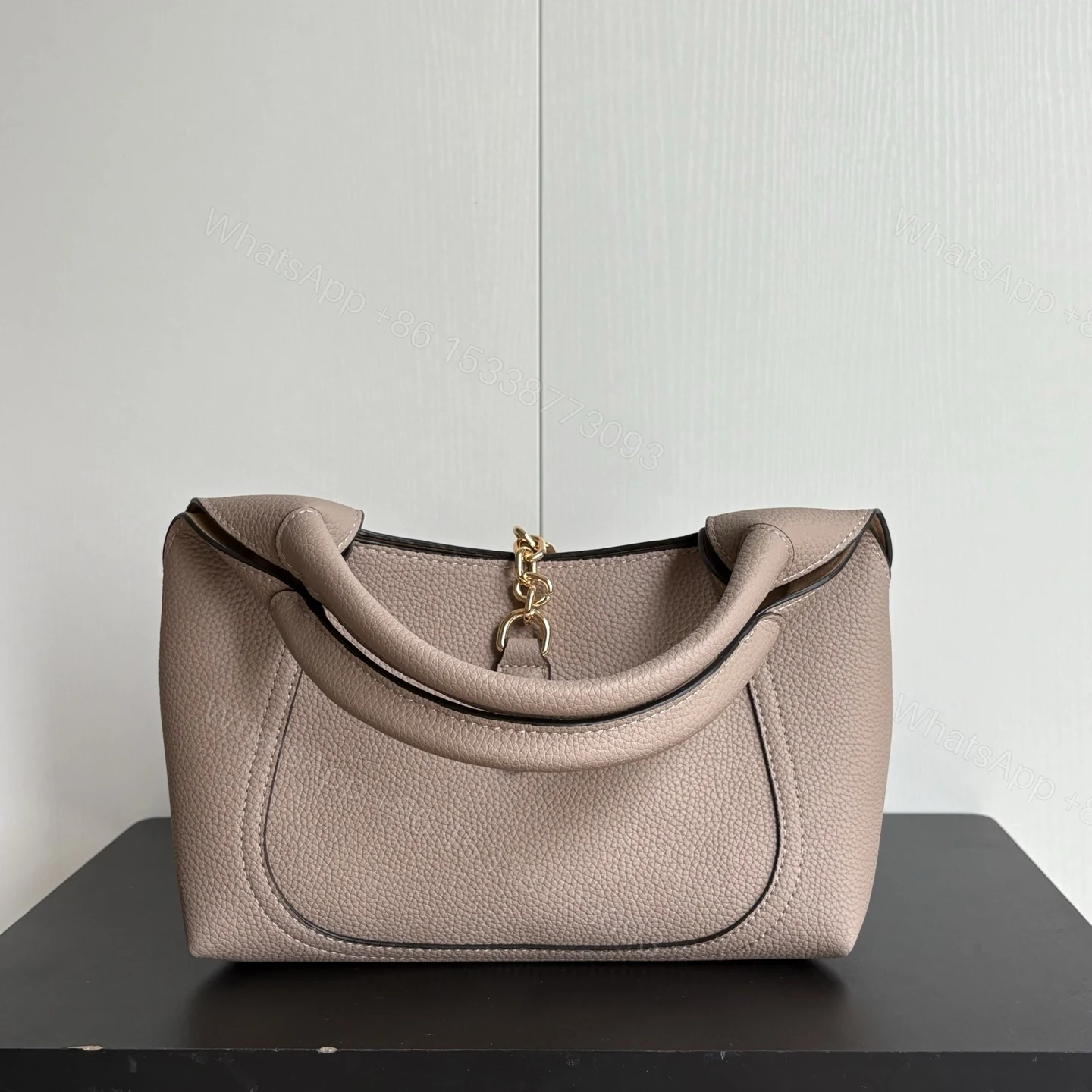 View 4 of Gucci Softbit Maxi Medium Top Handle Bag Light Pink 27Cm