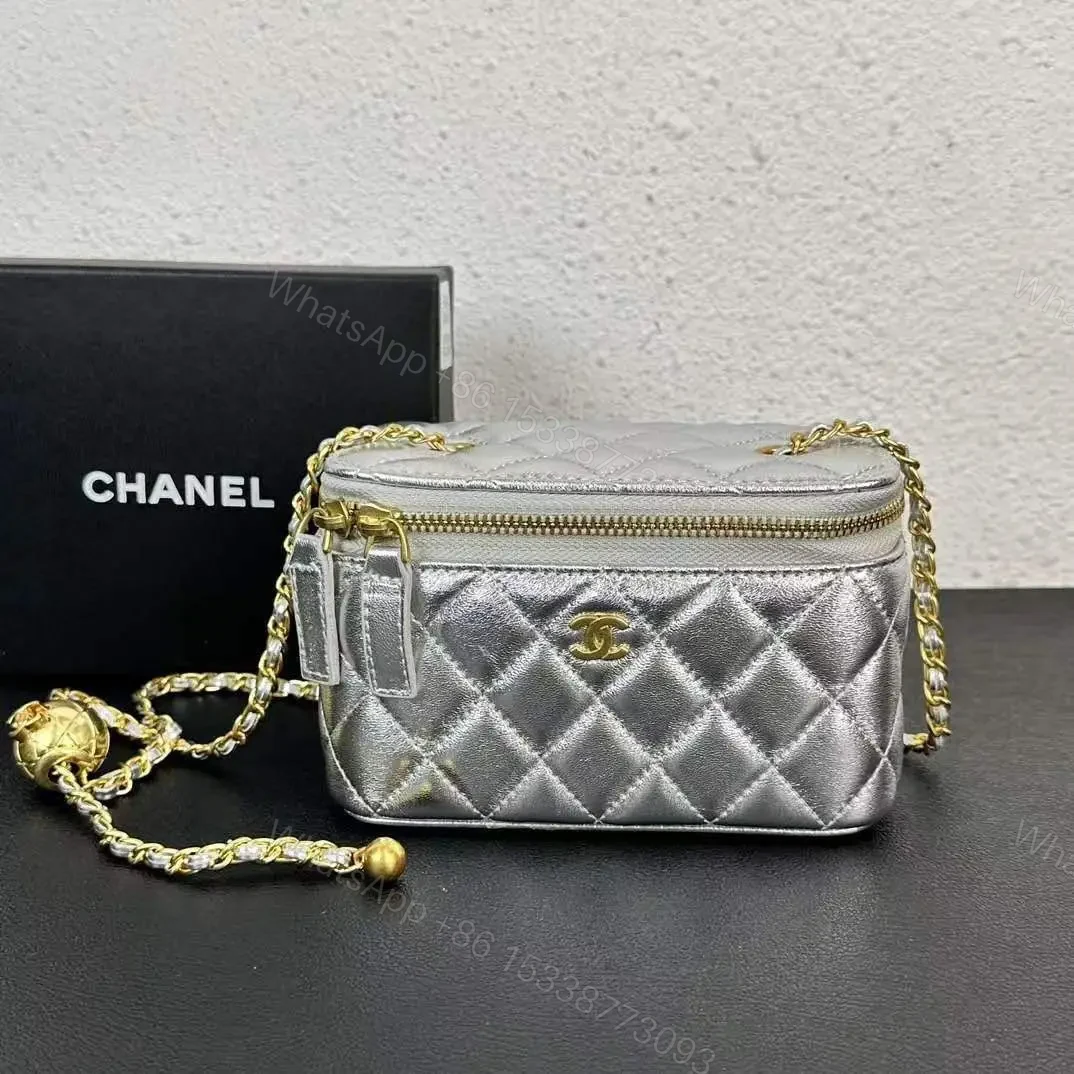 CHANEL — view 1