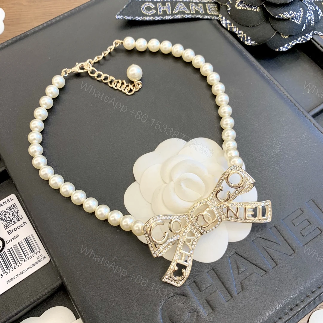 View 2 of EN – Lux Chanel Necklaces 038