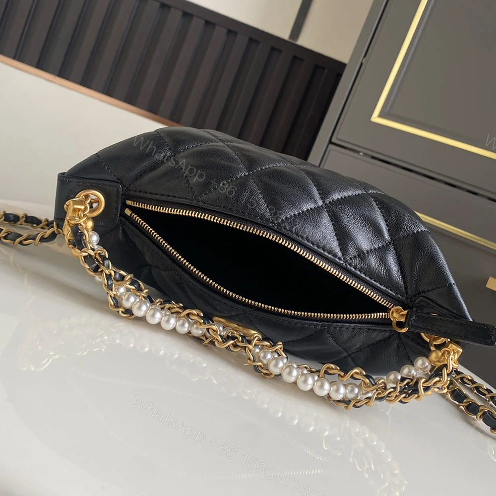 View 8 of CHANEL Hobo Handbag(HIGH-END GRADE)
