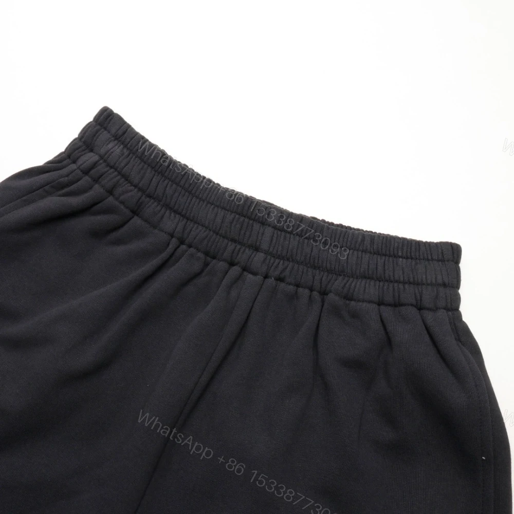 View 3 of 高仿Balenciaga聯名UnderArmour系列SS25款短褲黑色