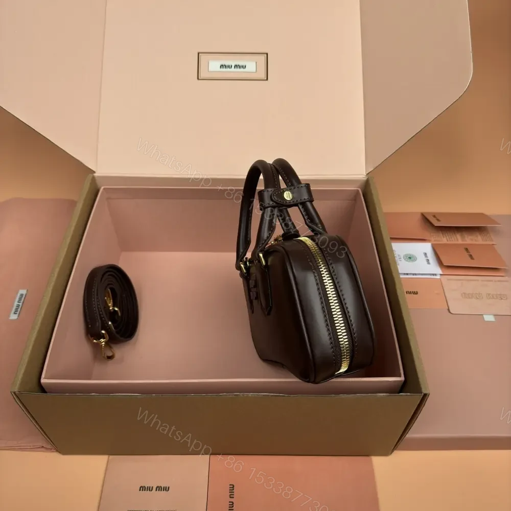 View 3 of 高仿miumiu*Arcadie系列5BP088小牛皮手袋石楠木色Mini免檢版