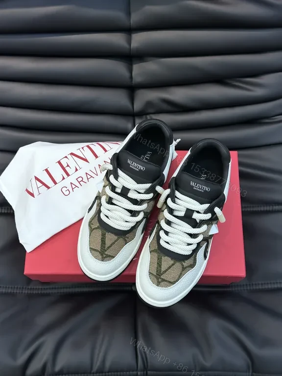Camouflage Couture: Valentino Garavani Sneakers - Luxury Streetwear — view 1