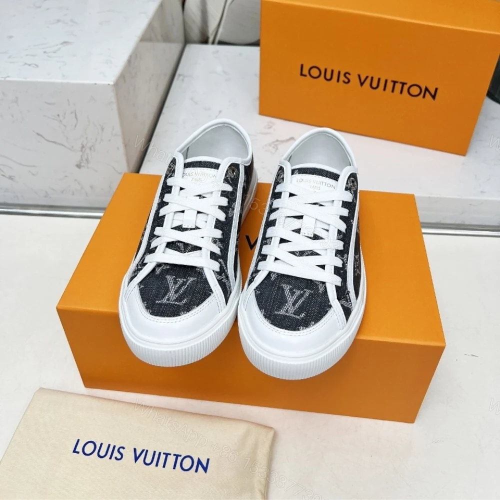 View 2 of LOUIS VUITTON LV LAGOON SNEAKER DENIM GRIS 1AGYGK