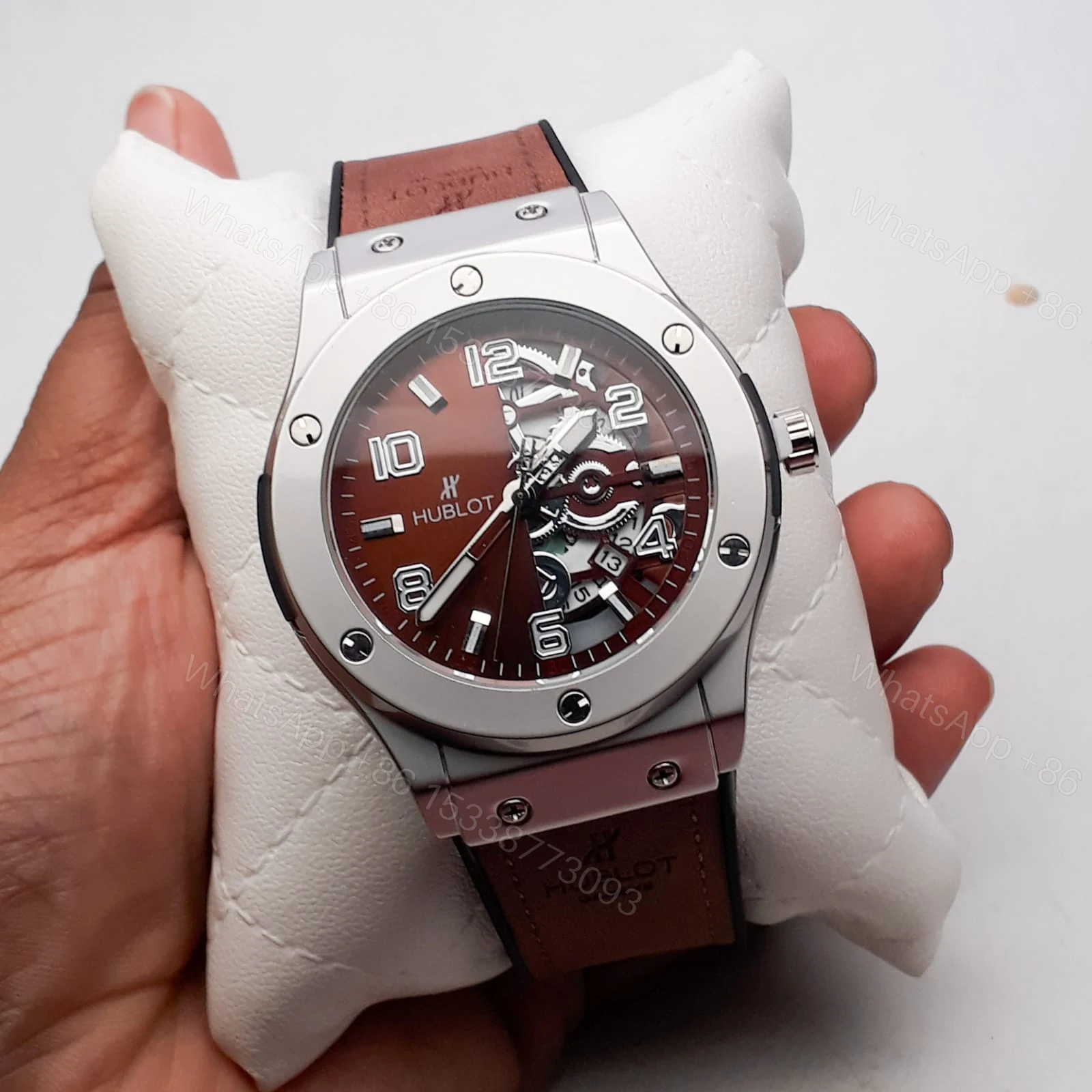 View 5 of First Copy Hublot Men’s Luxury Branded Watch