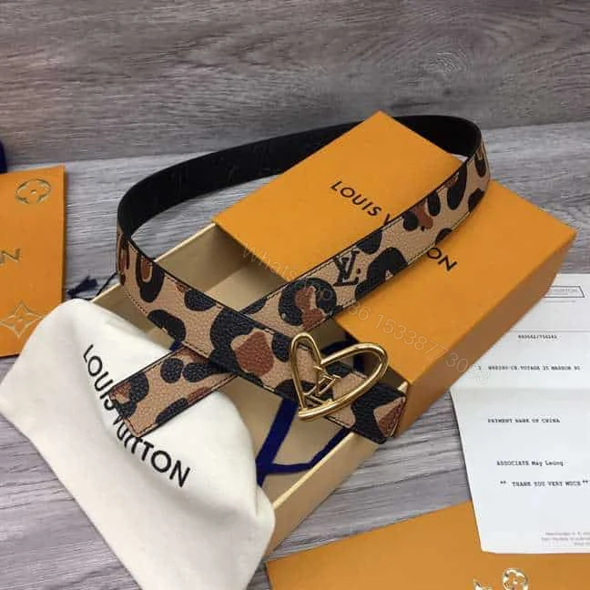 View 3 of LOUIS VUITTON ICONIC 30MM REVERSIBLE BELT – B182