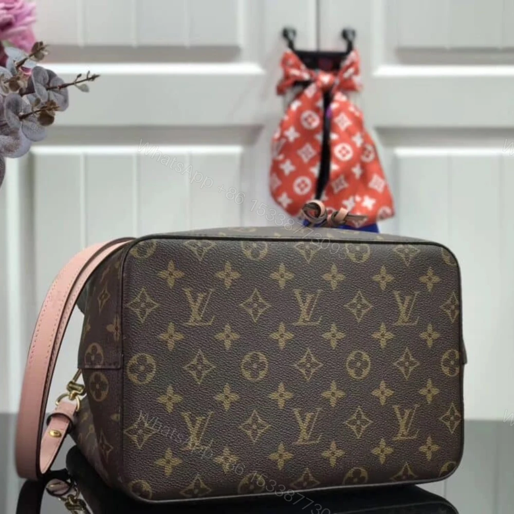 View 4 of Louis Vuitton Neonoe Rose Pink 26Cm M44022