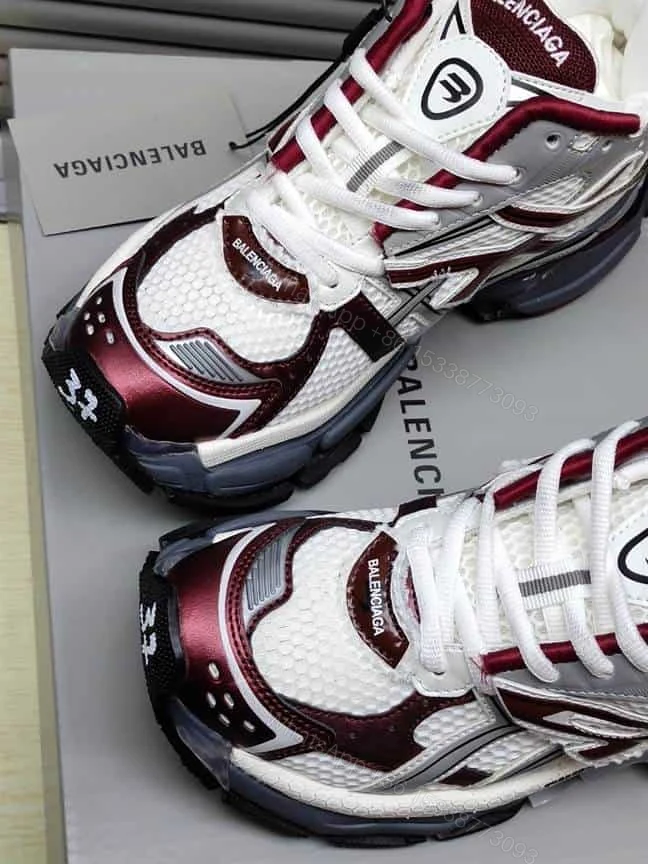 View 4 of BALENCIAGA MEN’S RUNNER SNEAKER – BB180