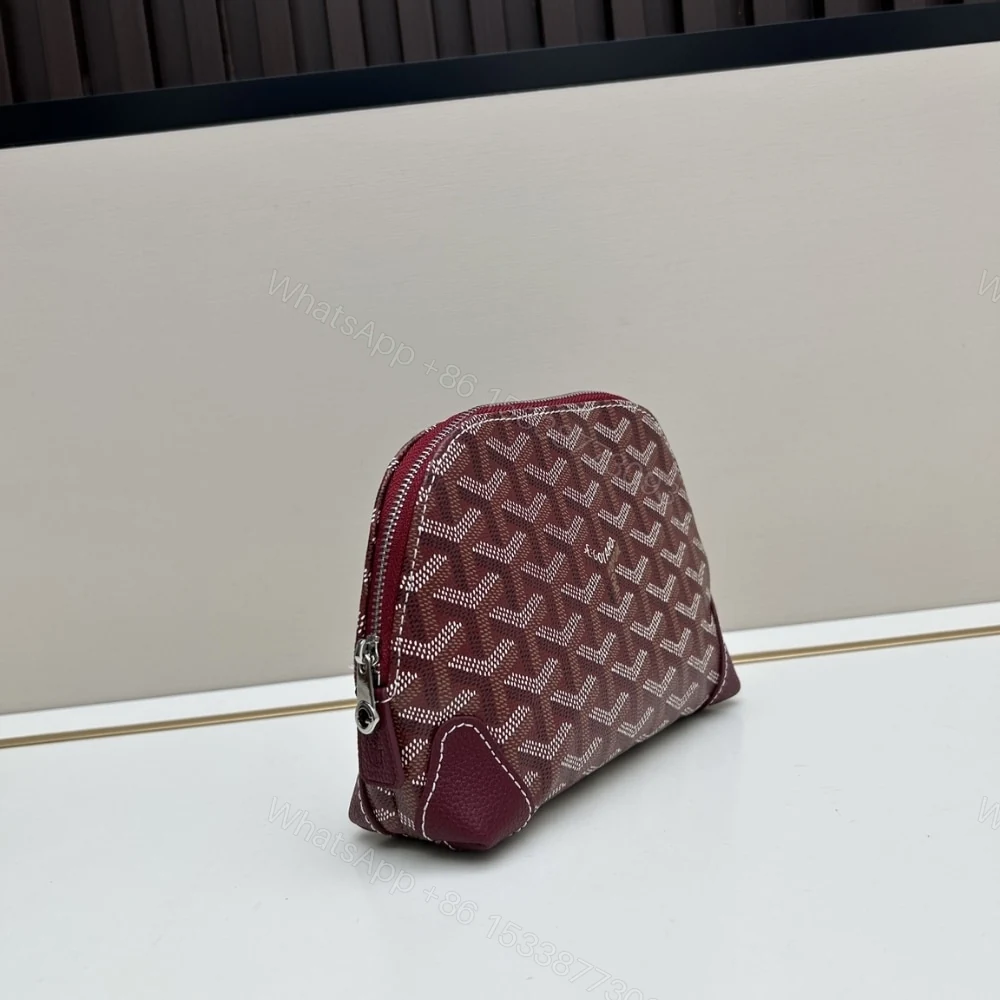 View 3 of GOYARD VENDÔME COSMETIC POUCH BURGUNDY 18CM VENDOTPMLTY33CL33P