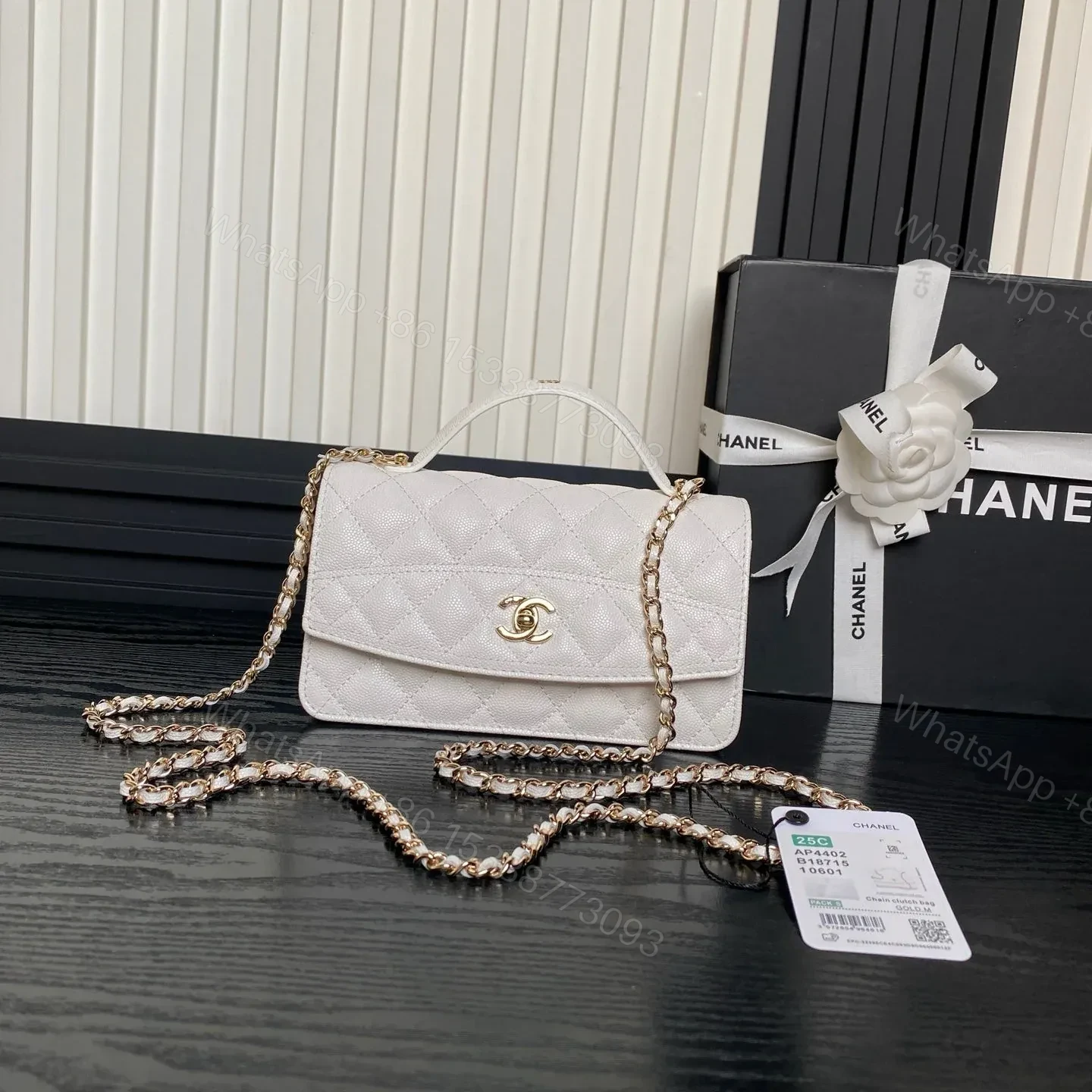 CHANEL 25C FLAP BAG 18 IN WHITE SHINY GRAINED CALFSKIN GOLD HARDWARE — view 1