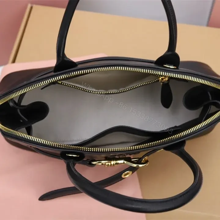 View 9 of 高仿miumiu*Aventure系列5BB168手提包黑色免檢版