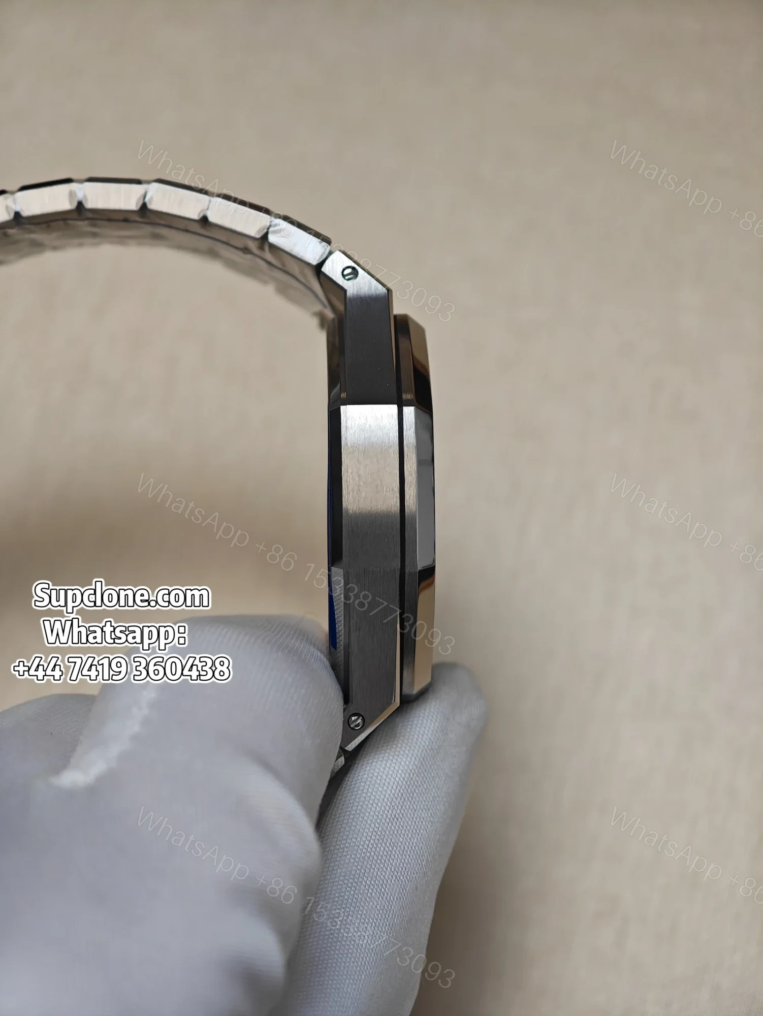 View 6 of Audemars Piguet Super Clone Royal Oak 15500 Black Dial 41MM