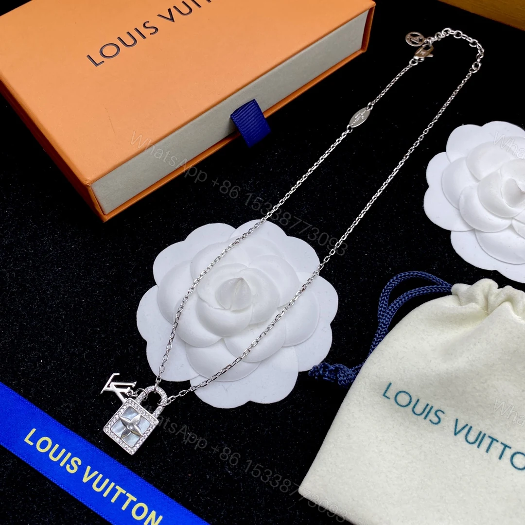 View 2 of EN – Lux LV Necklaces 045