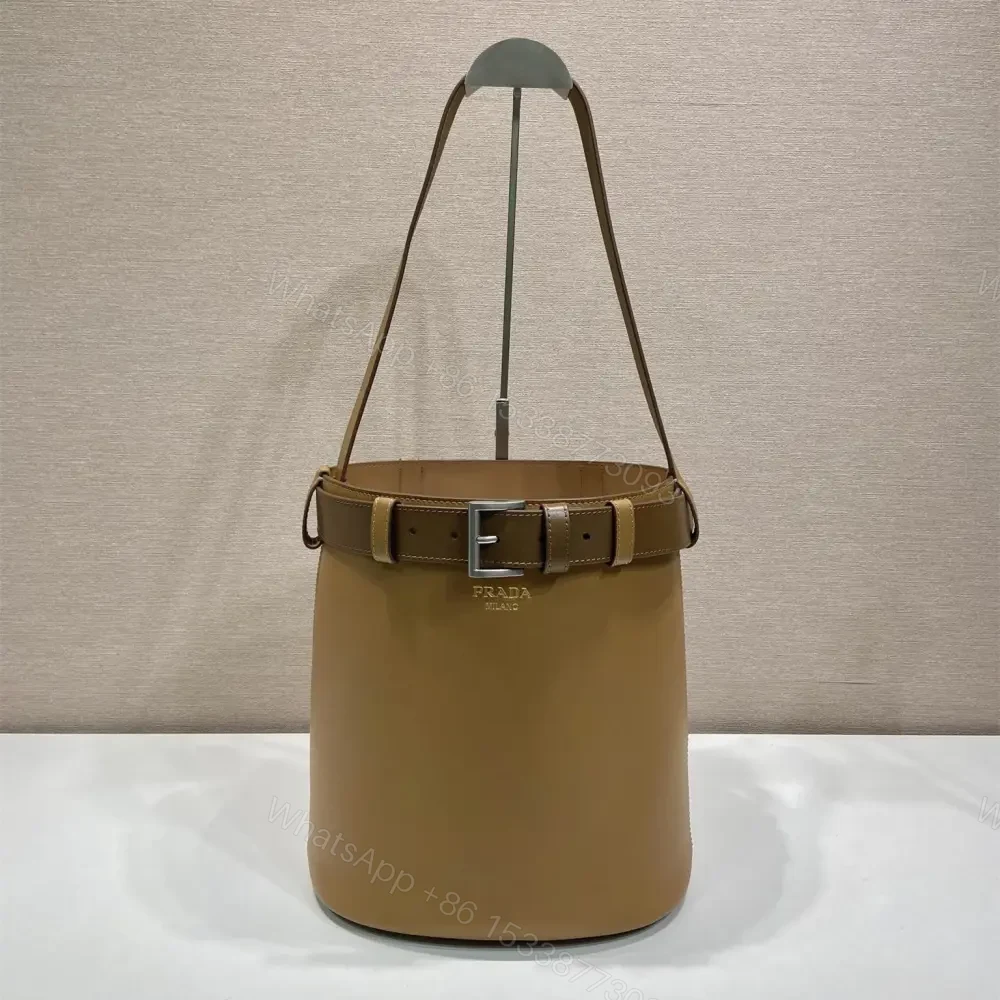 高仿Prada*Buckle系列1BE085小牛皮水桶包焦糖色免檢版 — view 1
