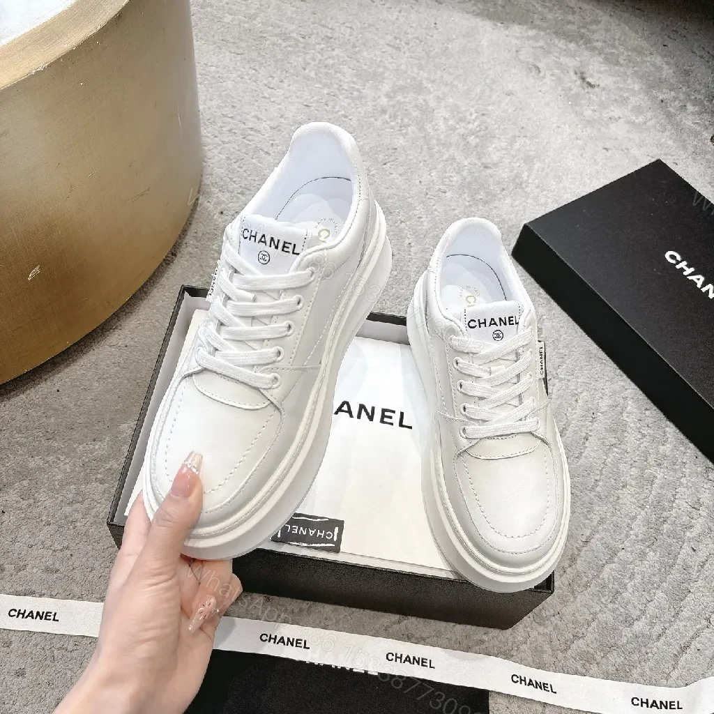 Minimalist-Chic White Trainers: Structured, Comfort, Luxe-Ready Sneakers — view 1