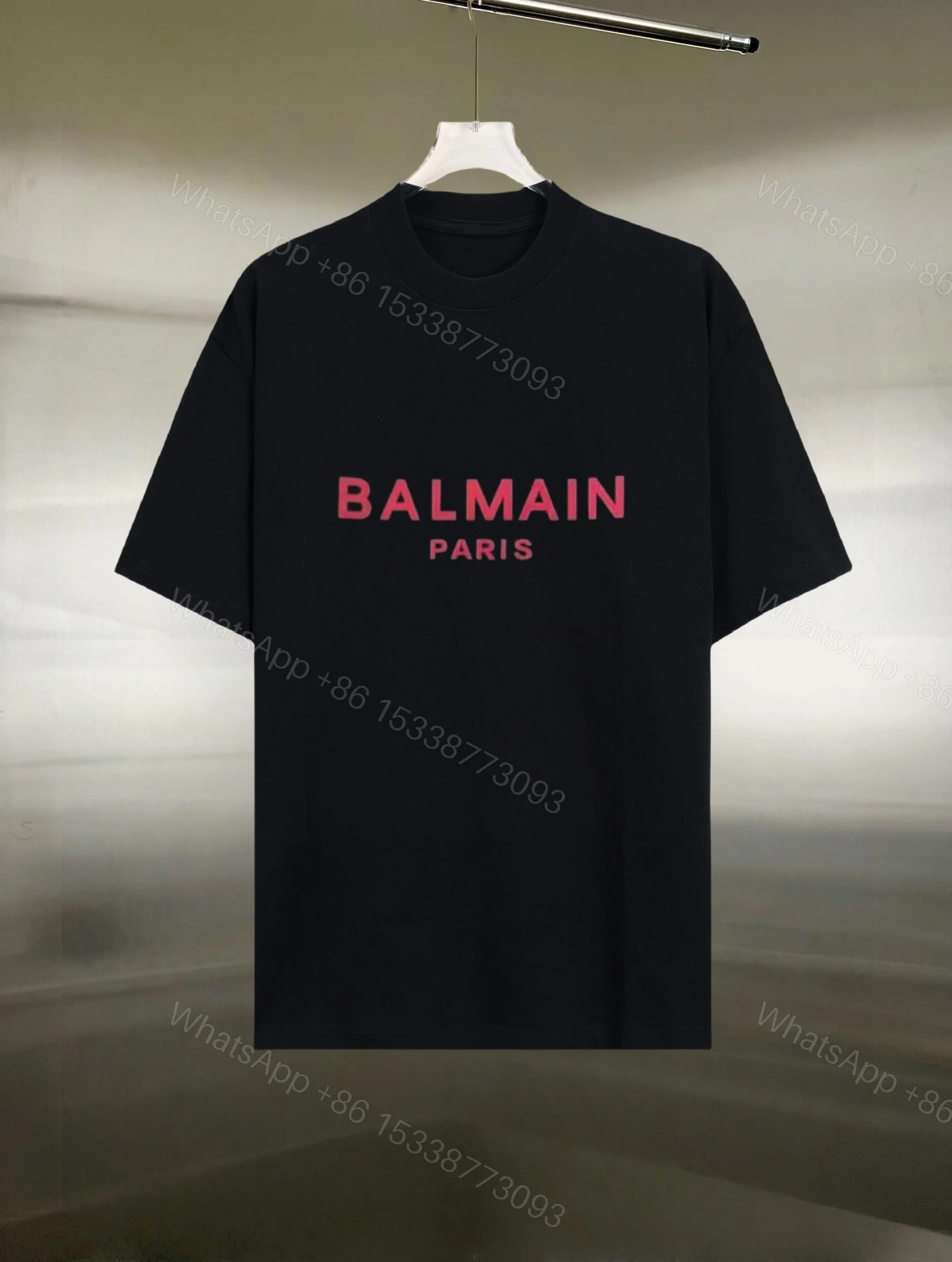 Balmain高仿黑色短袖T恤經典紅字LOGO百搭簡約設計 — view 1