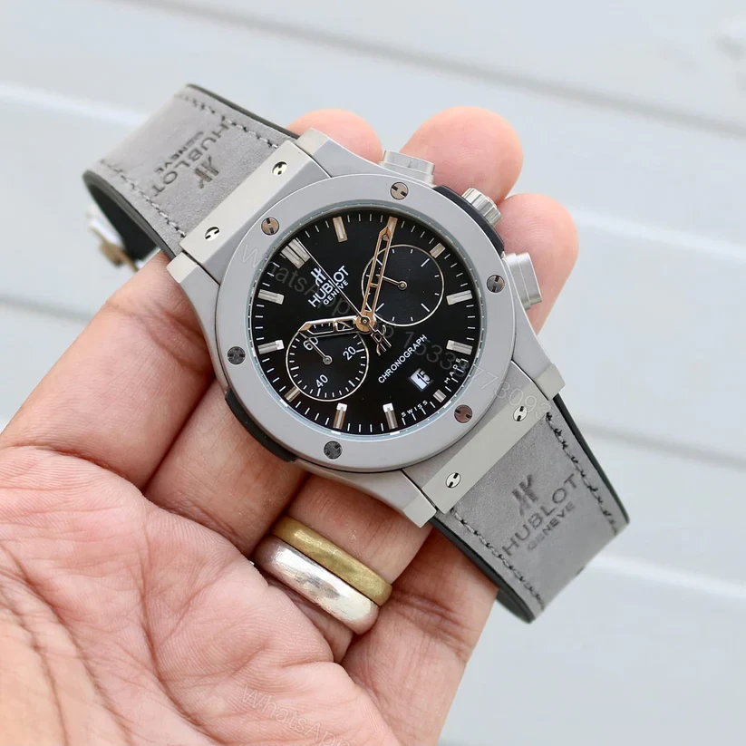 Hublot Big Bang Chronograph Grey 45mm Quartz — view 1