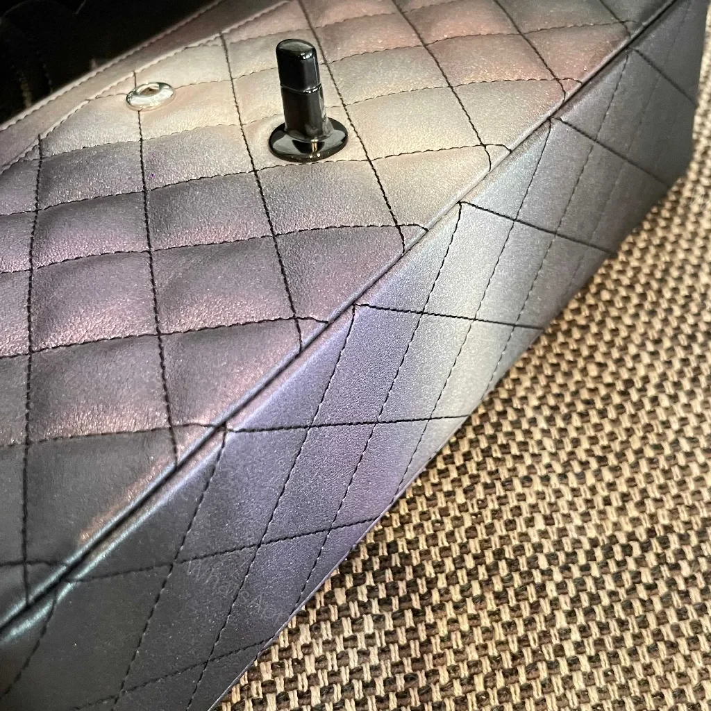 View 7 of Quilted Belt Bag: Premium Texture, Iridescent Shine, Everyday Luxury