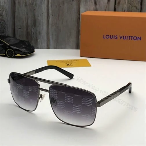 LV SUNGLASSES – GLVT18 — view 1