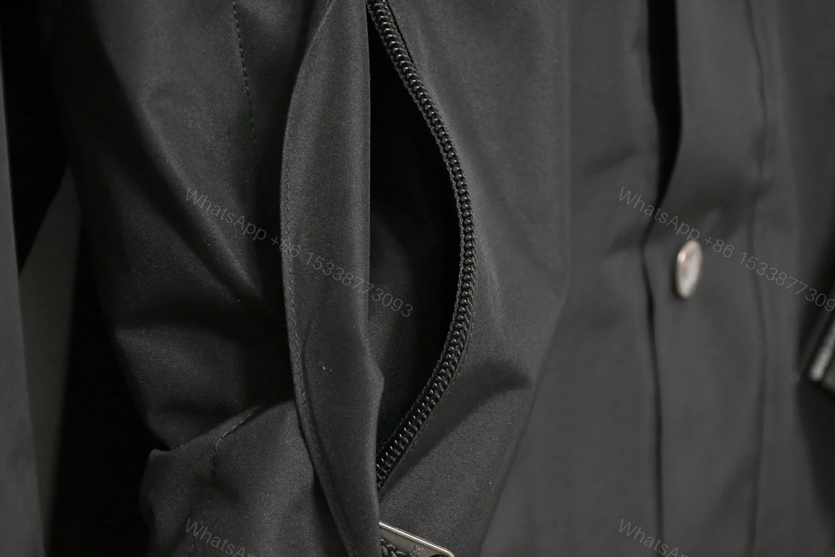 View 4 of TheNorthFace black