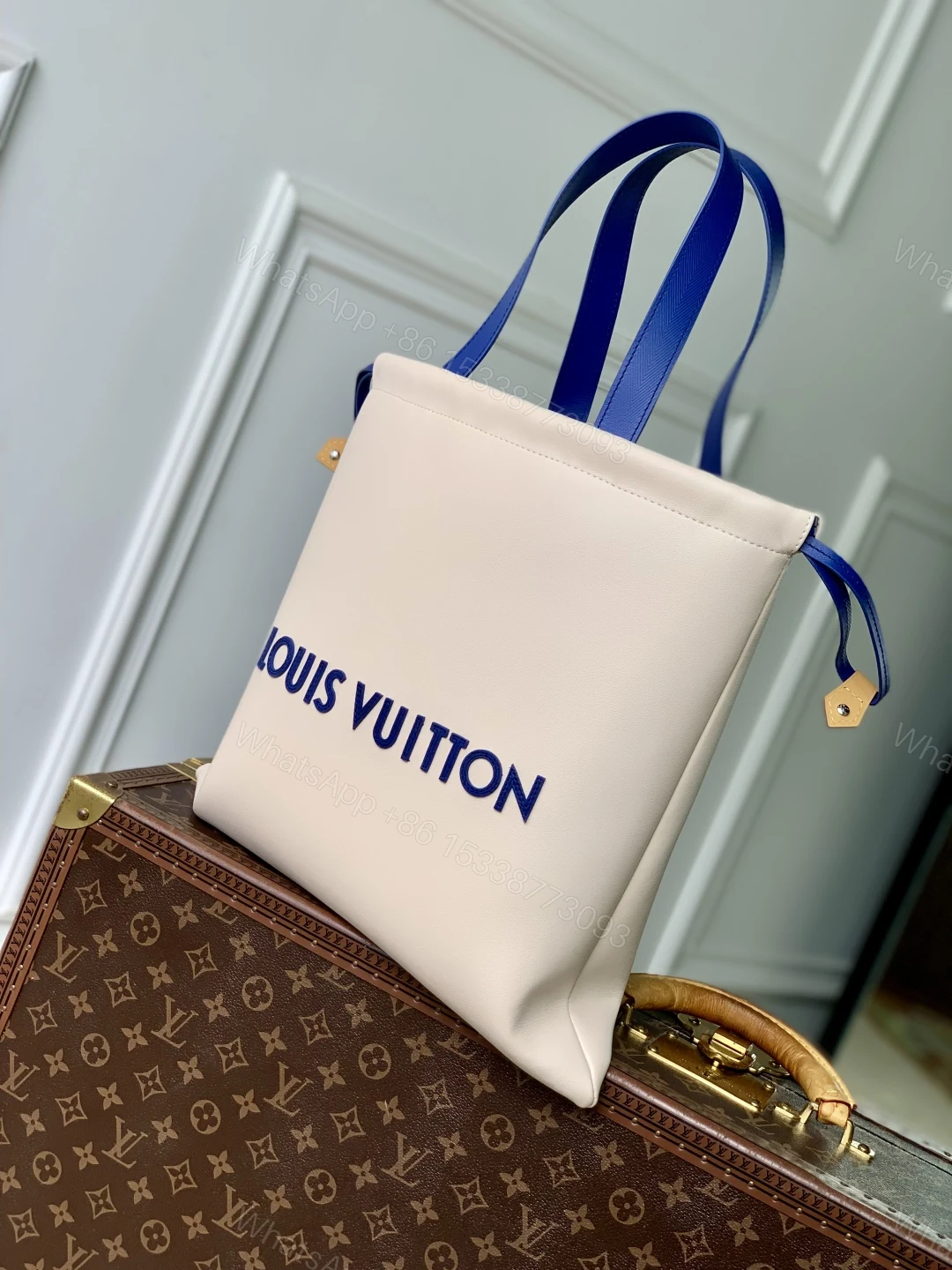LV 精品仿製 簡約帆布托特包 奶白藍色手提款 — view 1