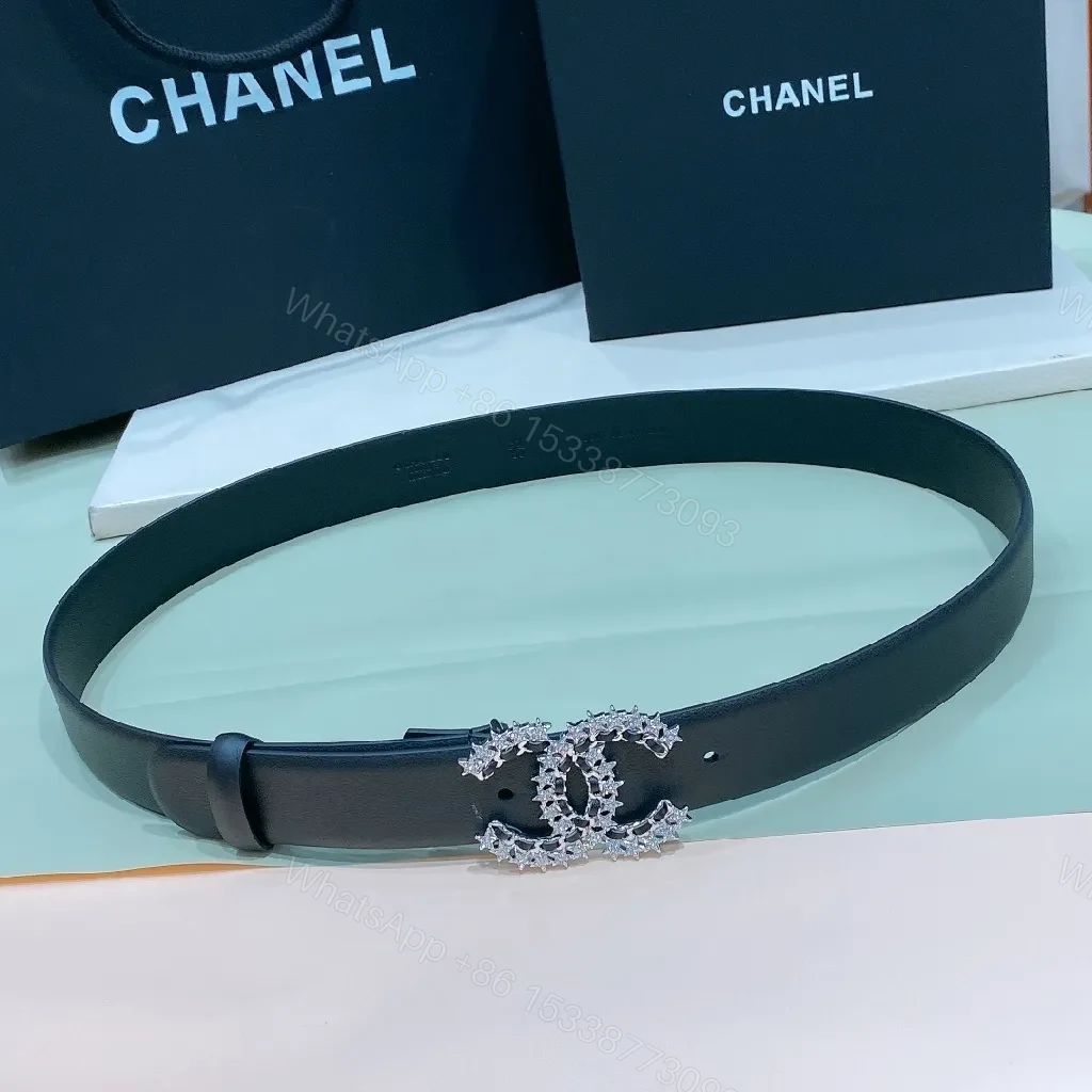 Elegant Crystal-Embellished Leather Belt: Luxe Crystal Buckle Belt — view 1