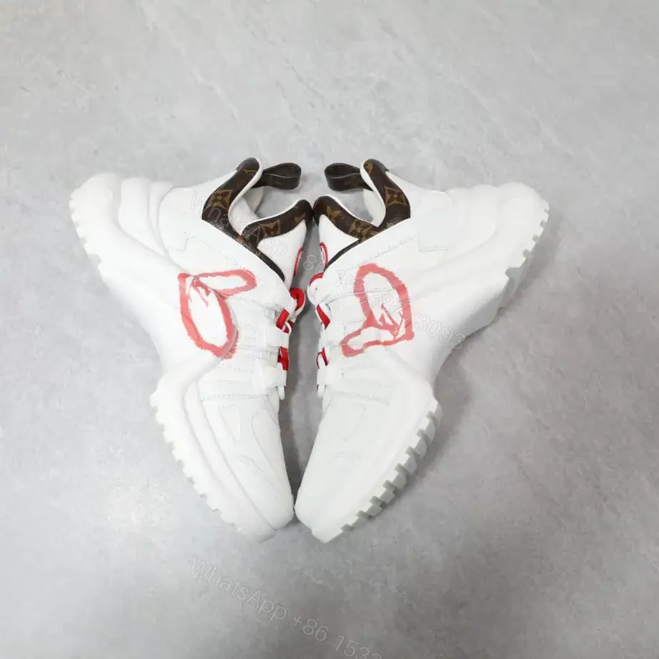 View 6 of LV ARCHLIGHT SNEAKER – LSVM009
