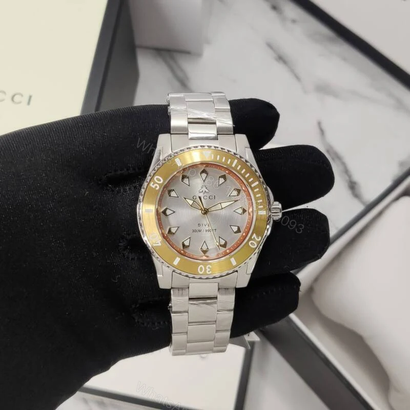 Gucci Dive YA136357 Silver Dial 40MM Quartz — view 1