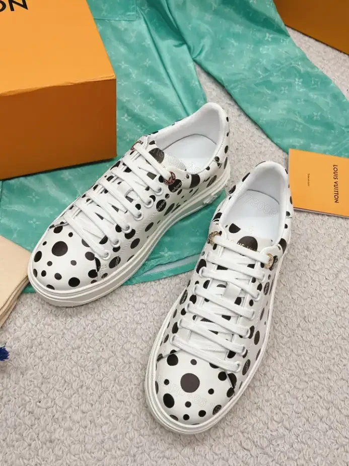 View 3 of LV TIME OUT SNEAKER – LSVM042