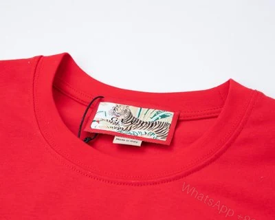 View 4 of GUCCI Tiger T-Shirt – GC0048