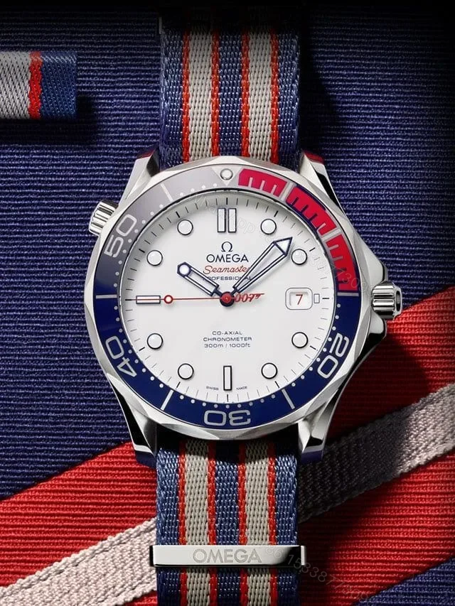View 4 of Omega Seamaster Commander 007 Automatic