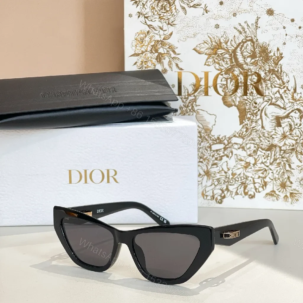 View 5 of Bold Lines Sunglasses: Black Frame, Gradient Bronze Lenses, Luxurious Comfort