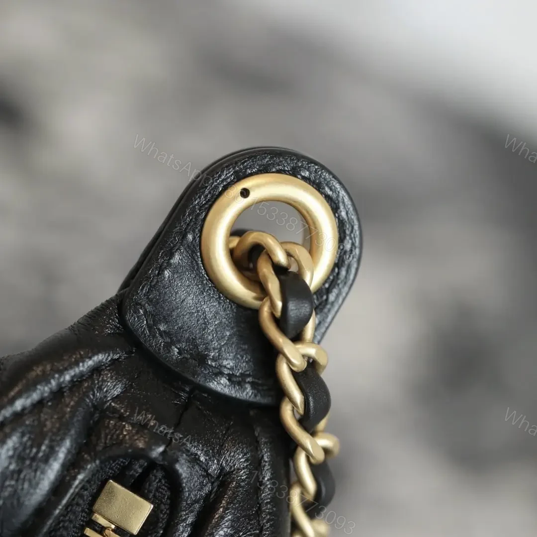 View 15 of 高仿Chanel*25S系列AS5528小羊皮腋下包黑色免檢版