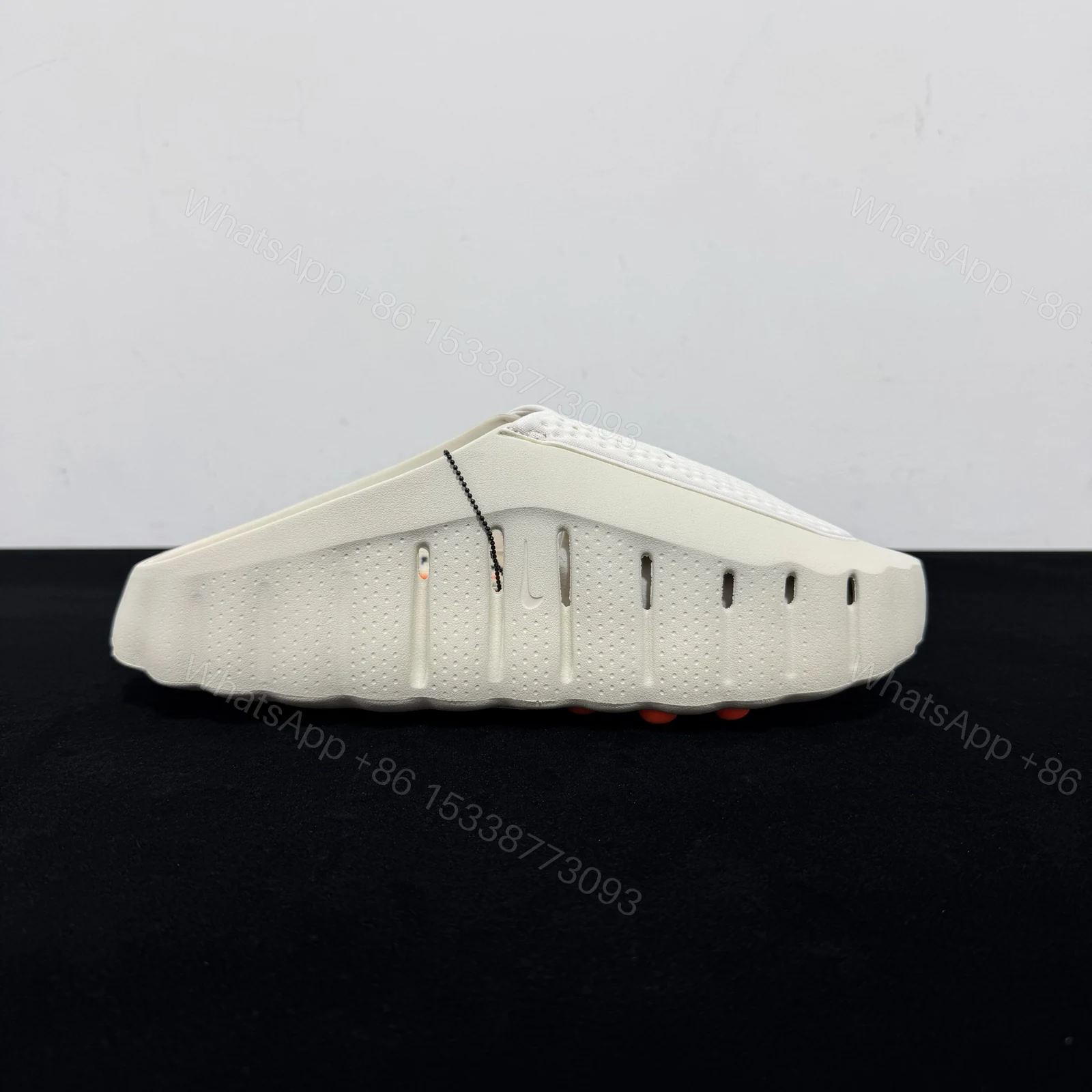 View 2 of Mind 001 ‘Light Bone’