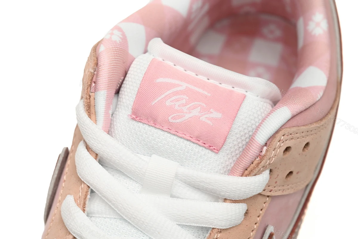 View 3 of CONCEPTS × Nike Dunk SB Pink Lobster BV1310-800