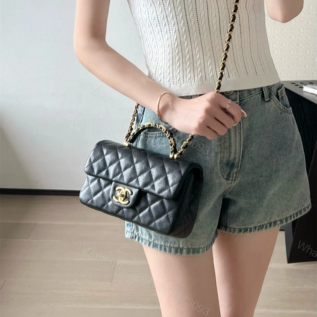 View 20 of 高仿Chanel*25B系列AS5701小牛皮中球單肩包黑色Mini免檢版