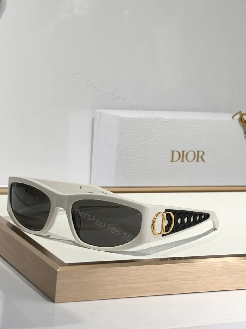 White Frame Sunglasses, Acetate, Modern, All-Day Comfort, Sunglasses — view 1