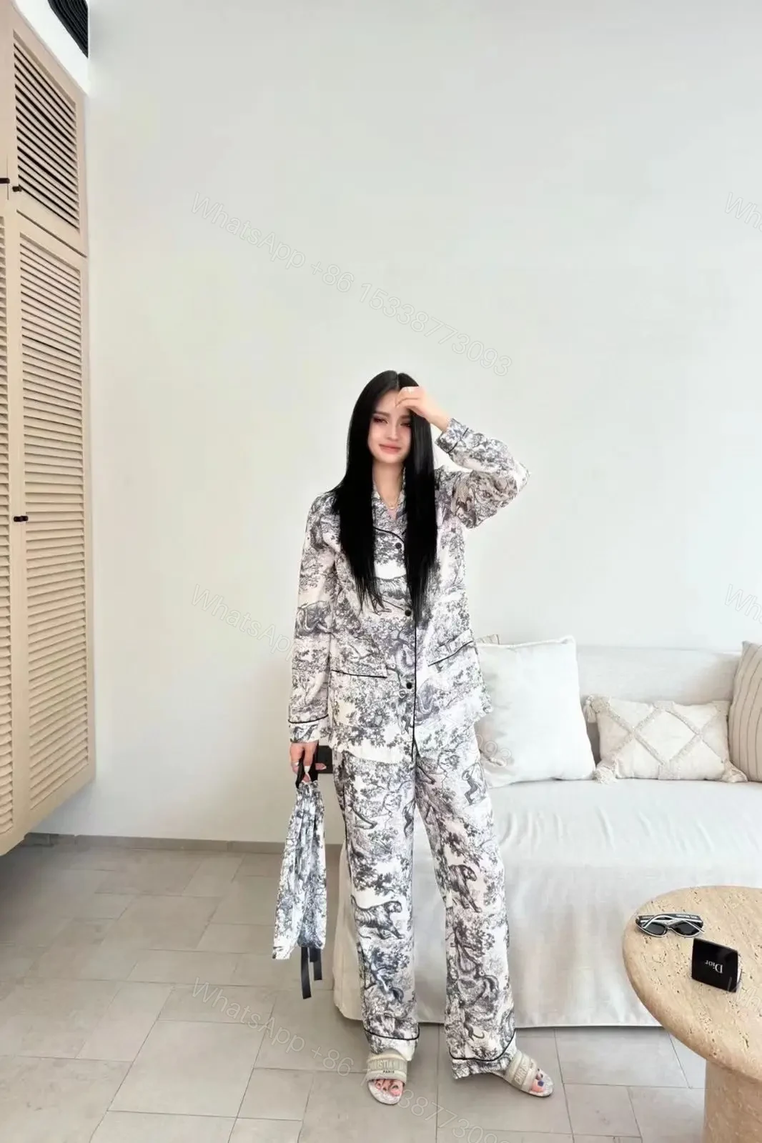 DIOR — view 1