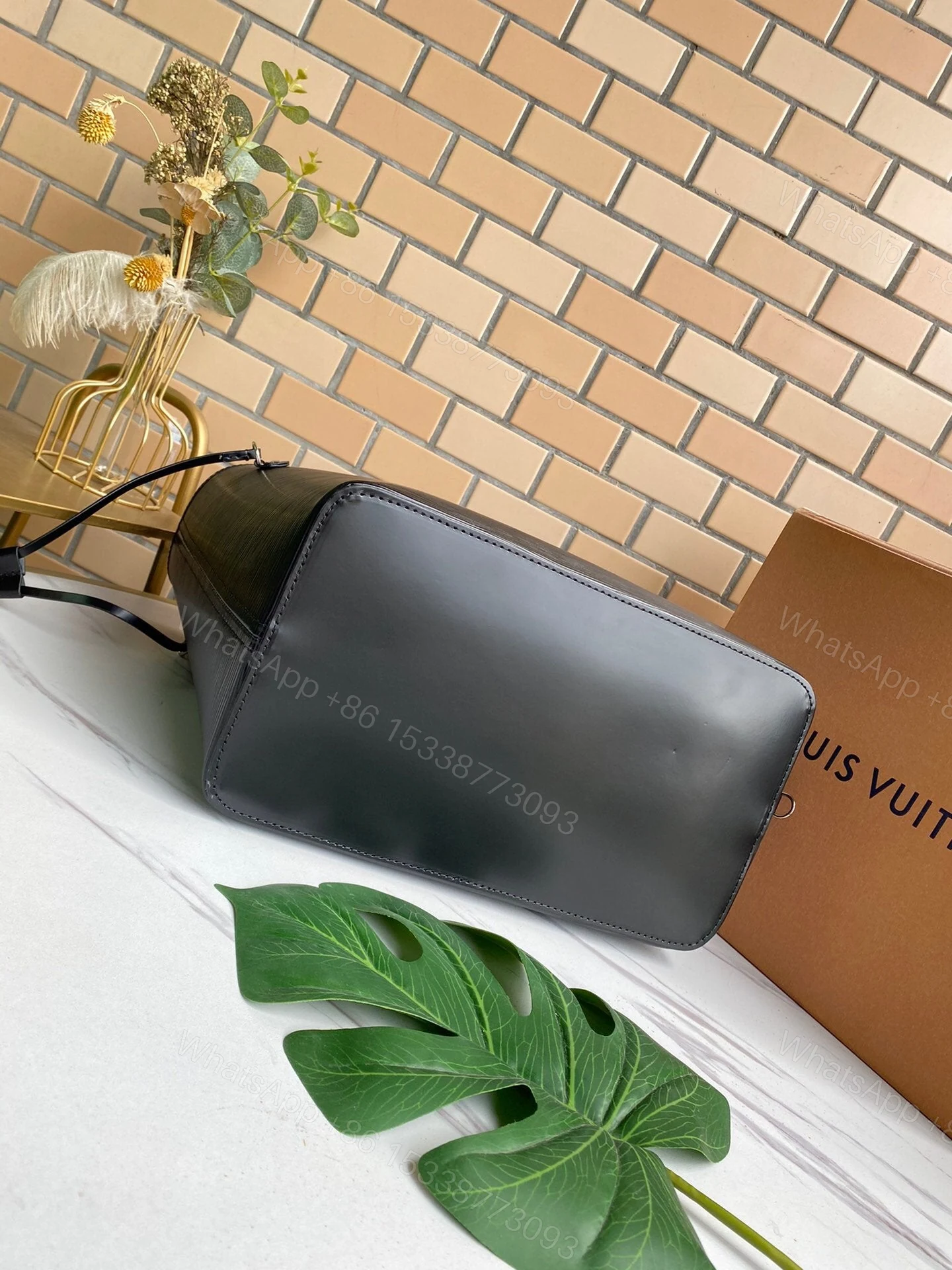 View 7 of Louis Vuitton Neverfull MM Epi