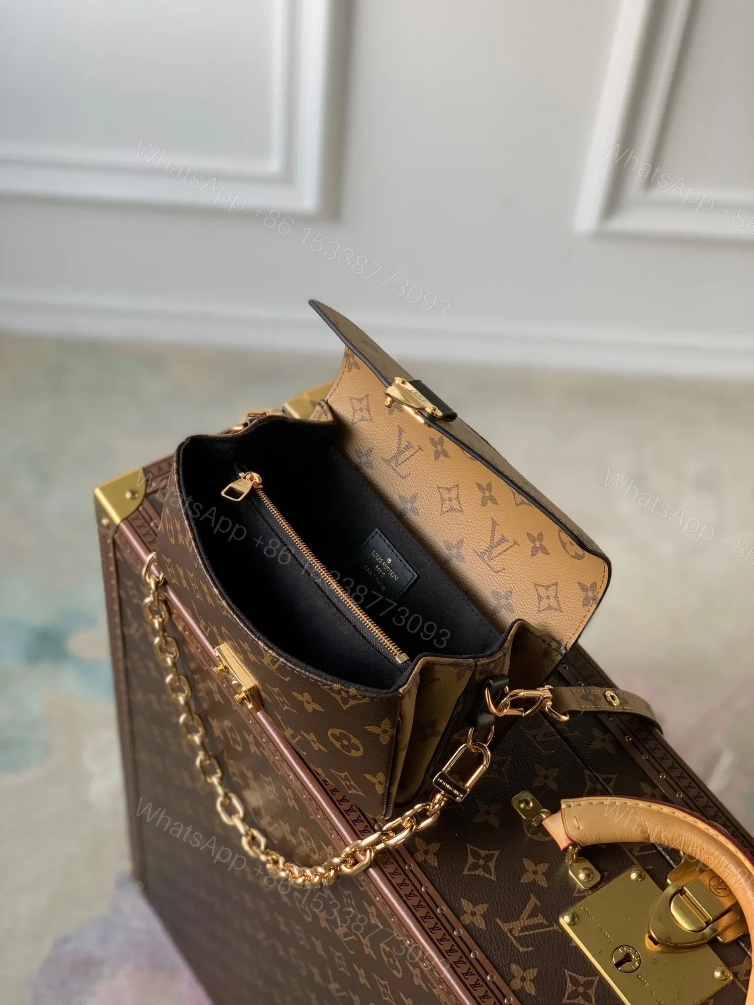 View 2 of Louis Vuitton LV Metis Mini Monogram Like Auth Handbags 21.5×13.5x6cm