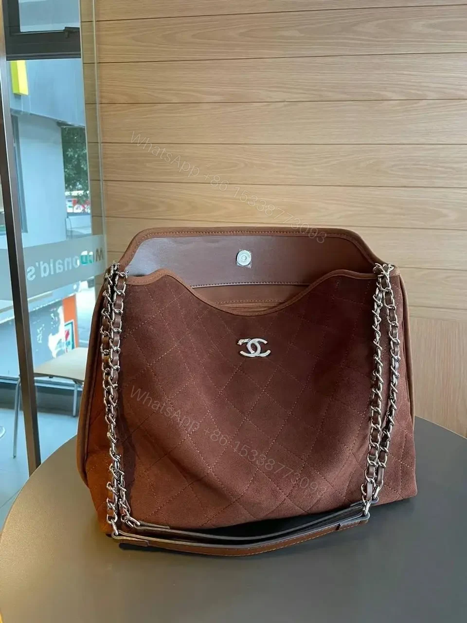 CHANEL — view 1