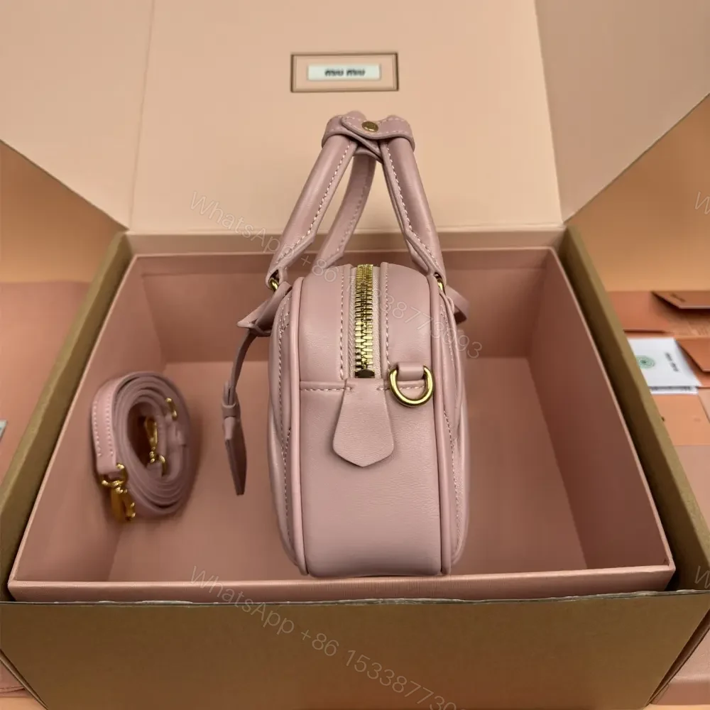 View 5 of 高仿miumiu*Arcadie系列5BB123小羊皮斜挎包粉色小號免檢版