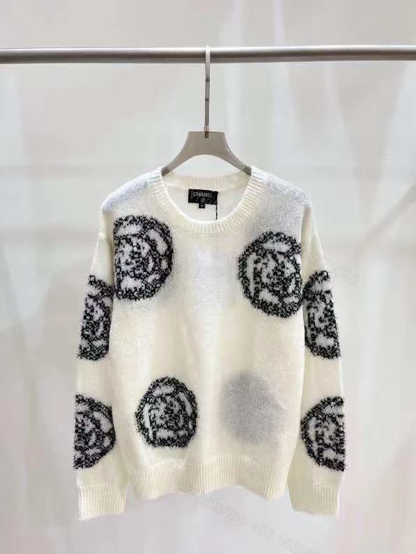 CHANEL — view 1