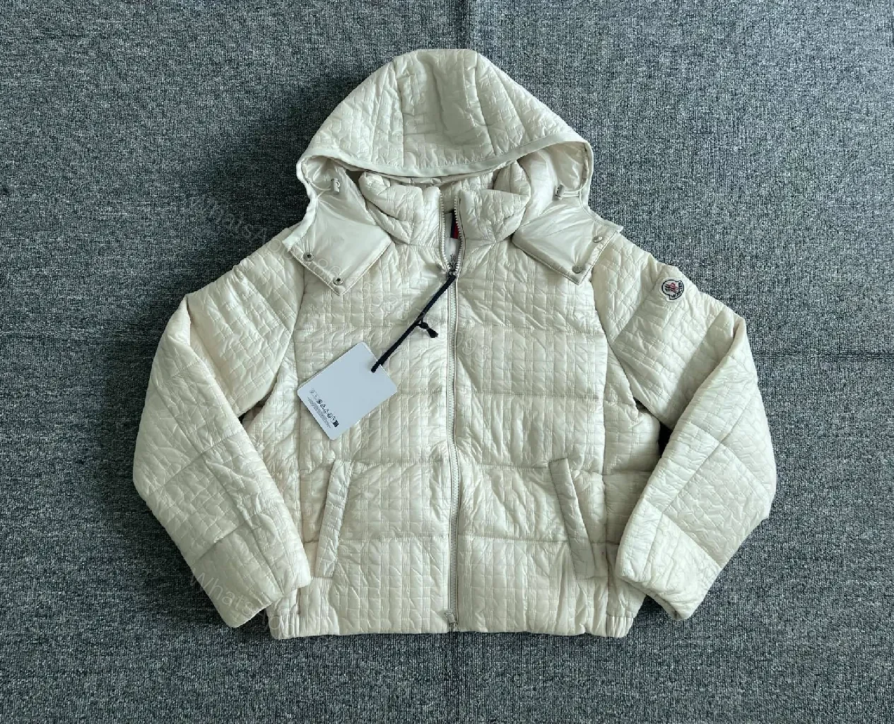 Quilted Off-White Hooded Jacket: Lightweight Warmth, Premium Structure — view 1