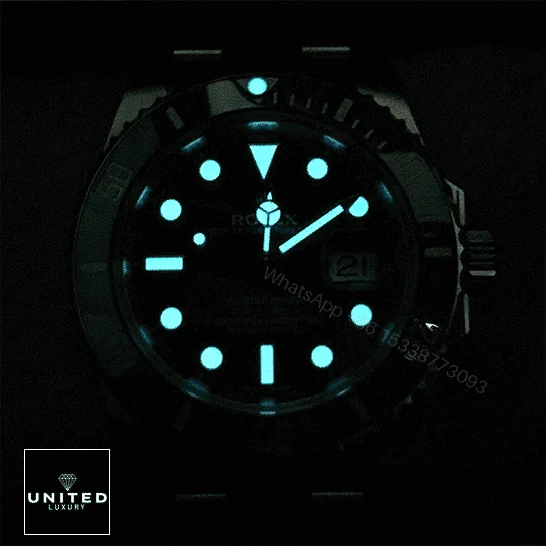 View 13 of Rolex Submariner Hulk 116610LV Green Dial Replica