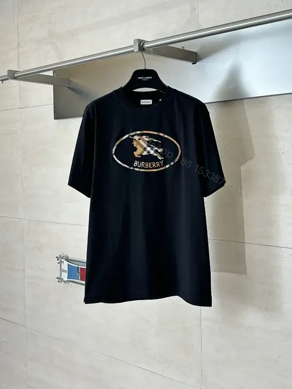 Black Crest Graphic Tee – Premium Cotton Blend Modern Streetwear — view 1