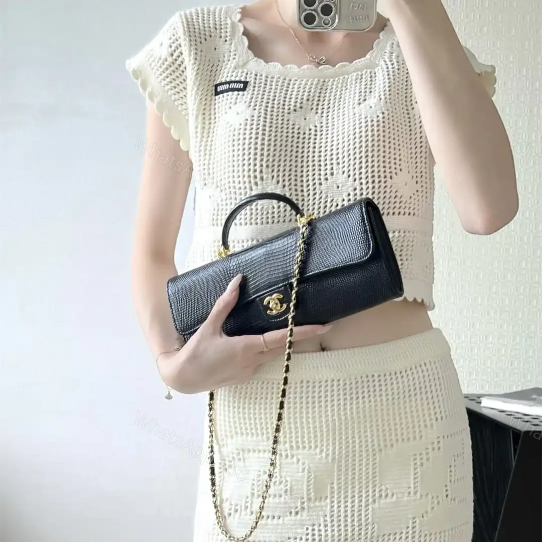 View 18 of 高仿Chanel*26A系列AP5280高級手工坊手拿包蜥蜴紋黑色免檢版