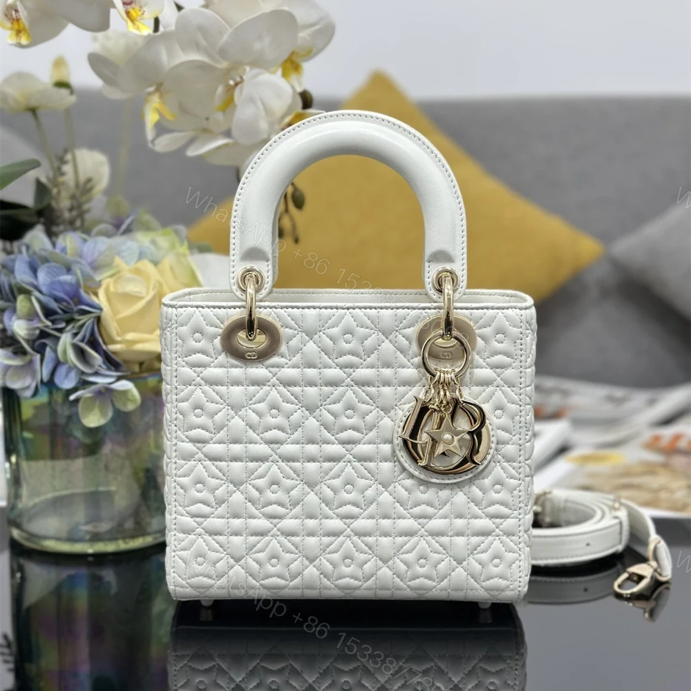 高仿Dior*Lady系列M053M030小羊皮手袋幸運星白色小號免檢版 — view 1