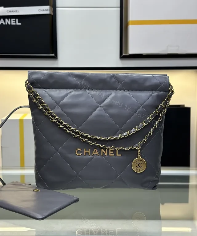 Graphite Quilted Tote: Chanel-Inspired Luxury Everyday Bag — view 1